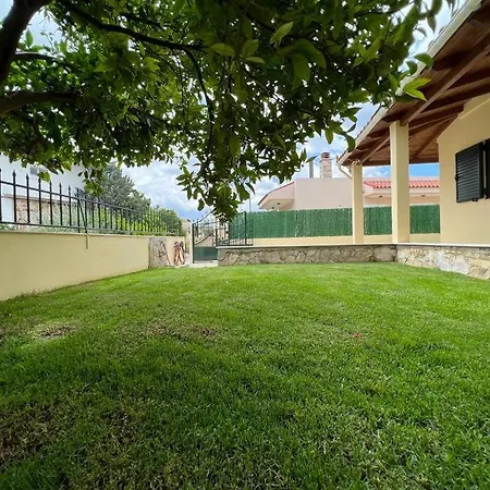 Zaros Cottage Holiday home *