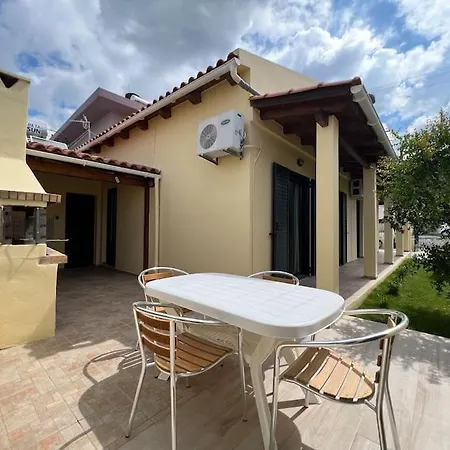 Zaros Cottage Holiday home *